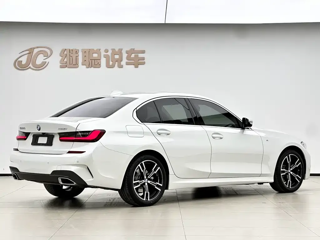 BMW 3 Series 2021 из CN, фото 3