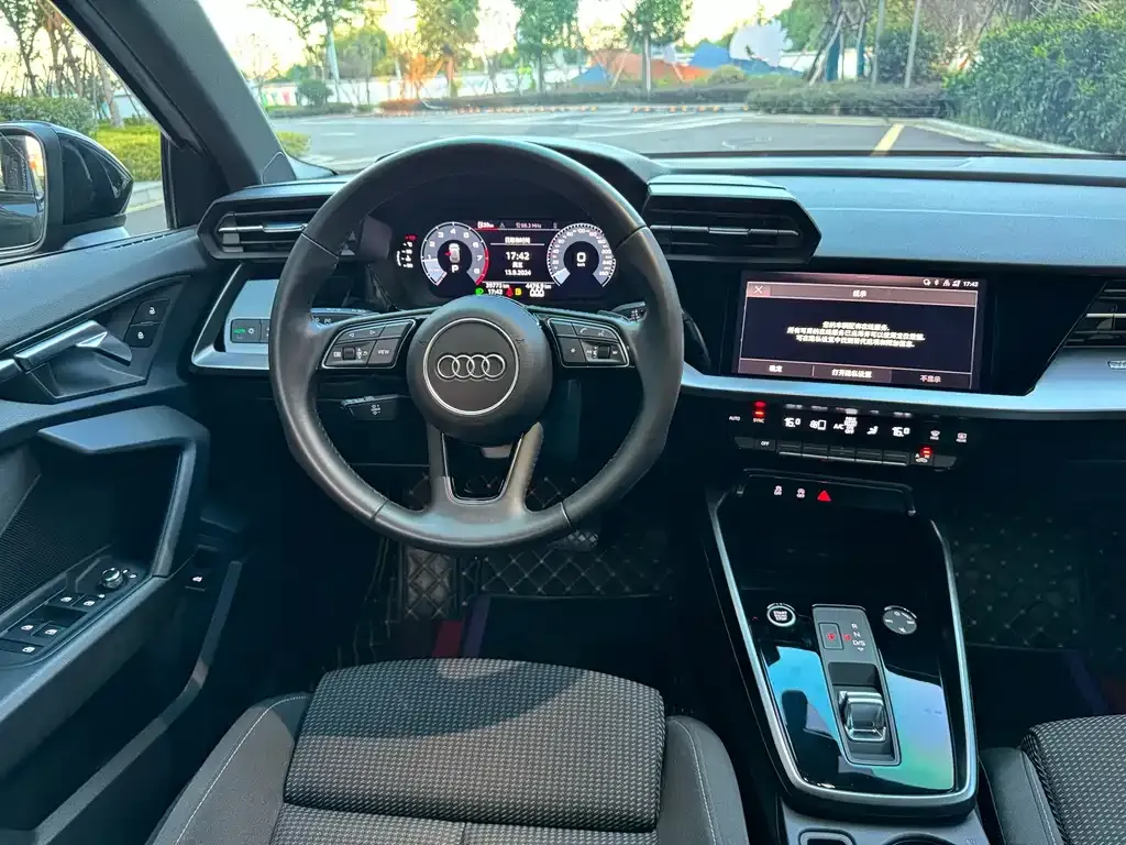 Audi A3 2021 из CN, фото 2