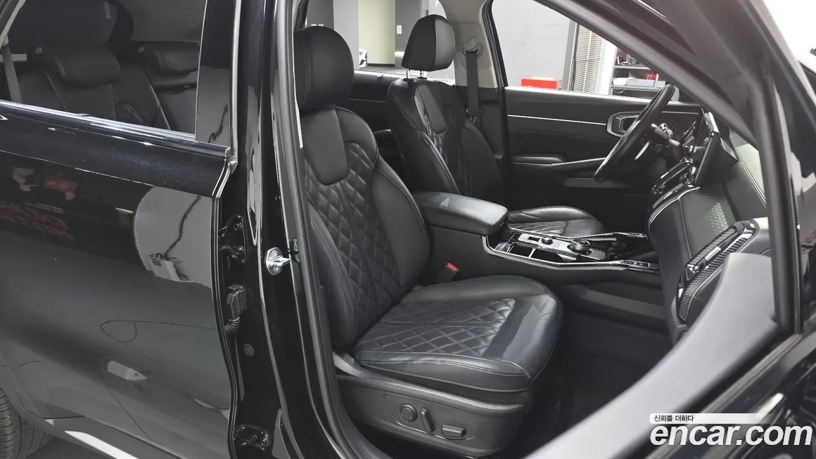 Kia Sorento — фото 10