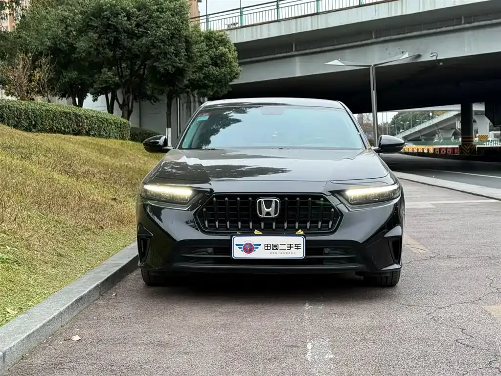 Honda Inspire — фото 8