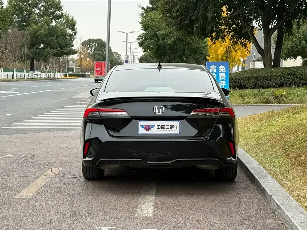Honda Inspire — фото 10
