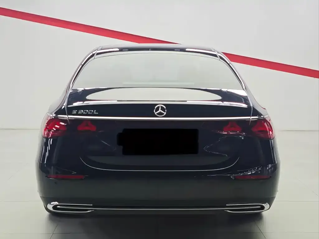Mercedes-Benz E-Class 2024 из CN, фото 3