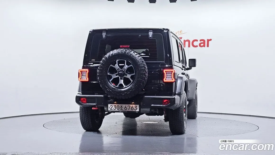 Jeep Wrangler — фото 2