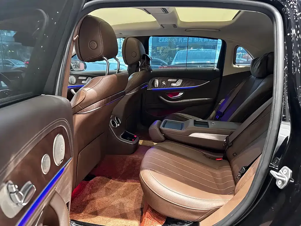 Mercedes-Benz E-Class 2022 из CN, фото 2