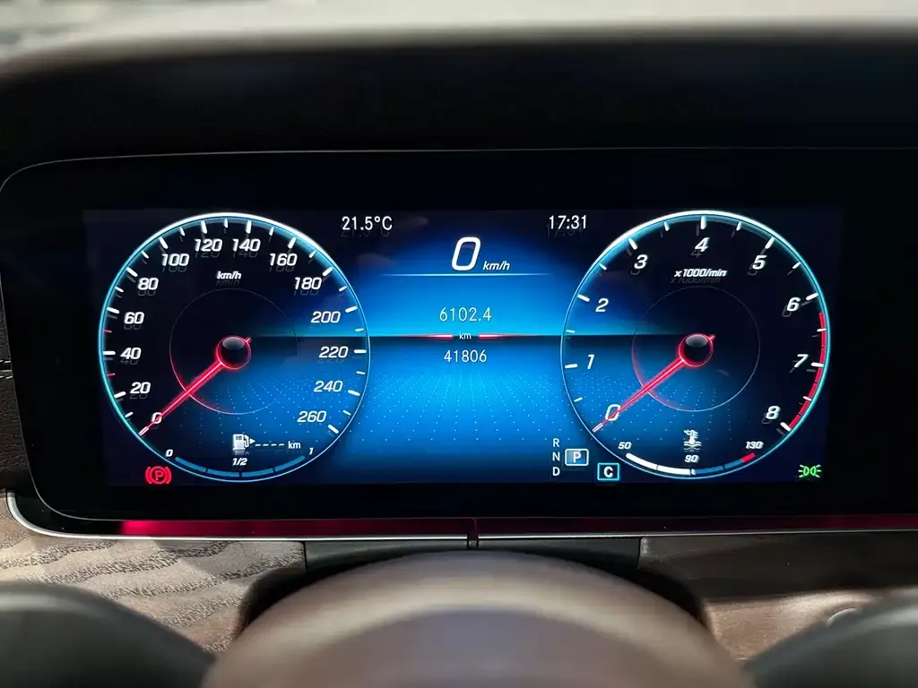 Mercedes-Benz E-Class 2022 из CN, фото 3