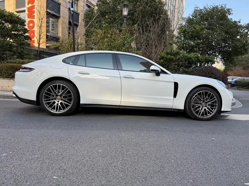 Porsche Panamera 2022 из CN, фото 2