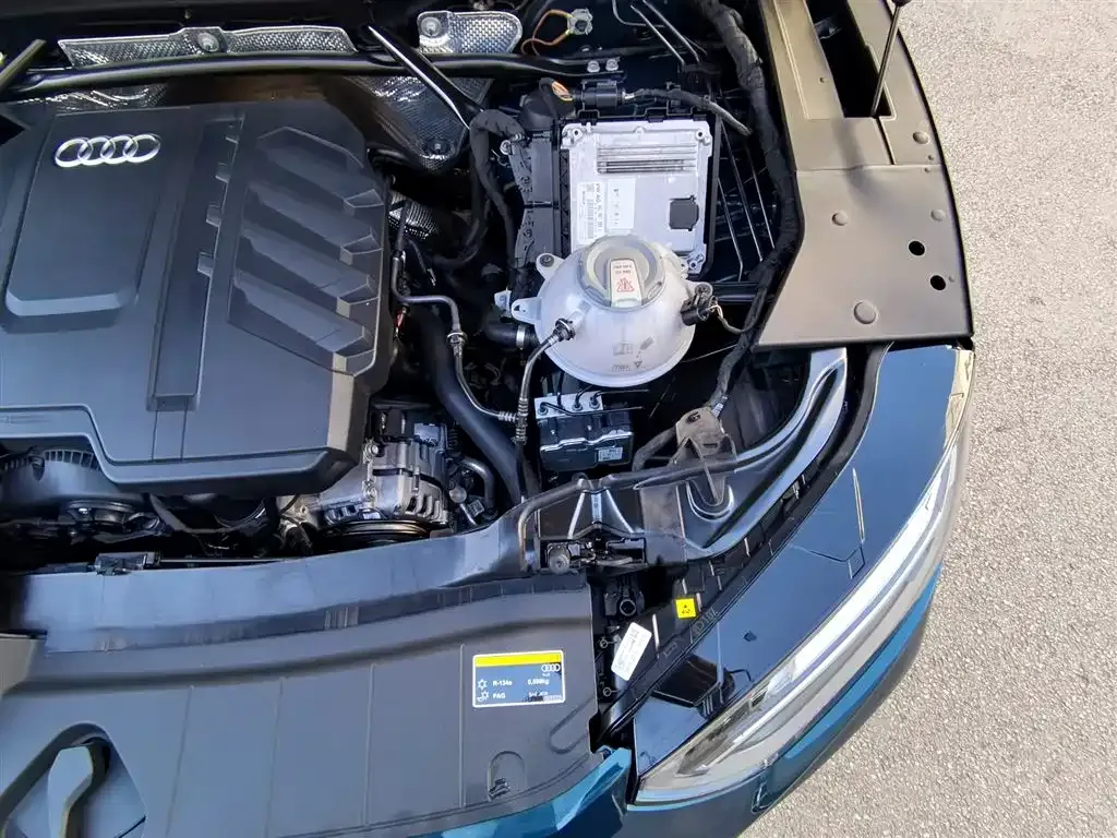 Audi Q5L 2023 из CN, фото 3