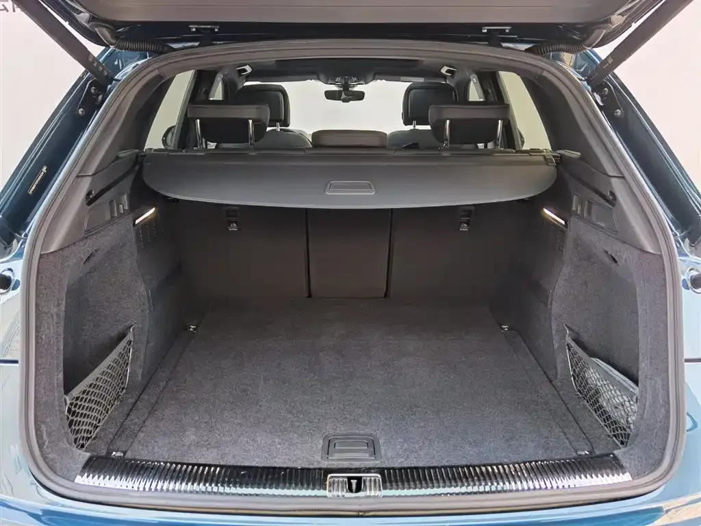 Audi Q5L 2023 из CN, фото 4