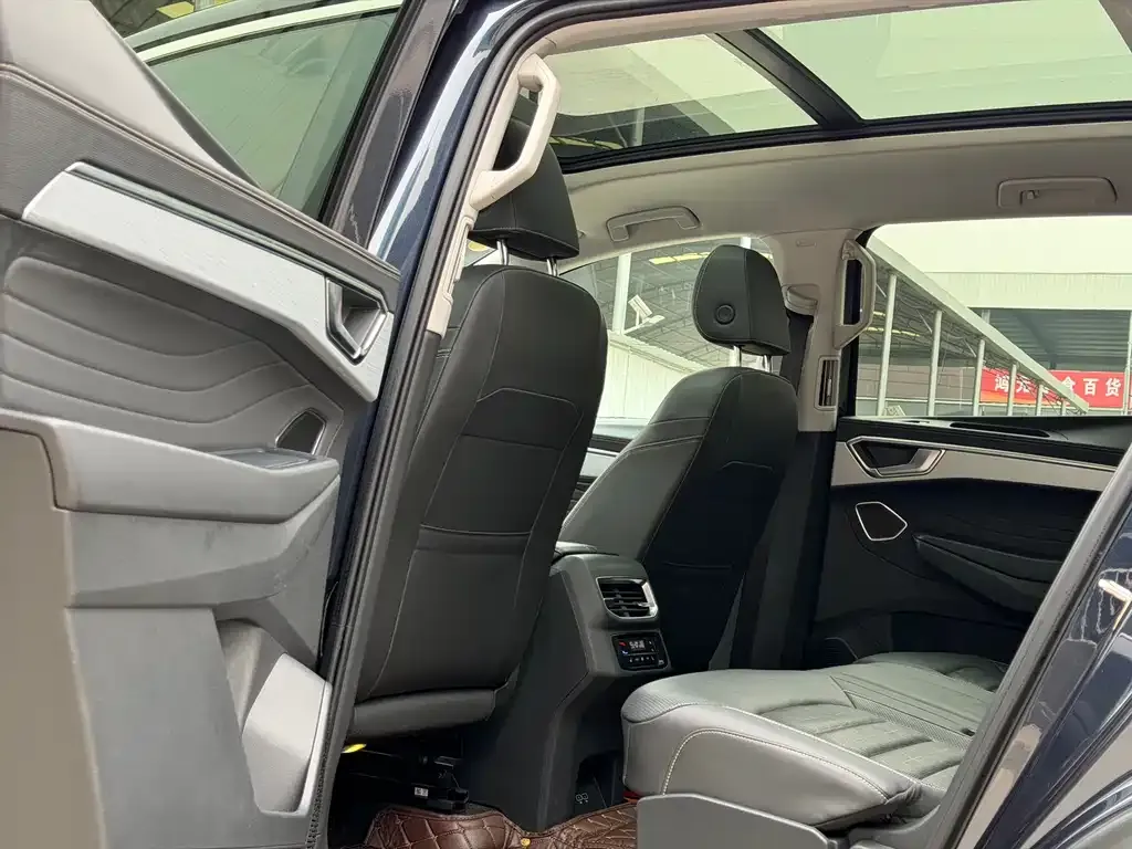 Volkswagen Talagon 2023 из CN, фото 8