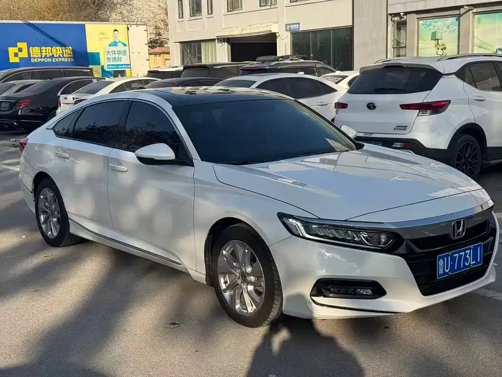 Honda Accord 2021 из CN, фото 3