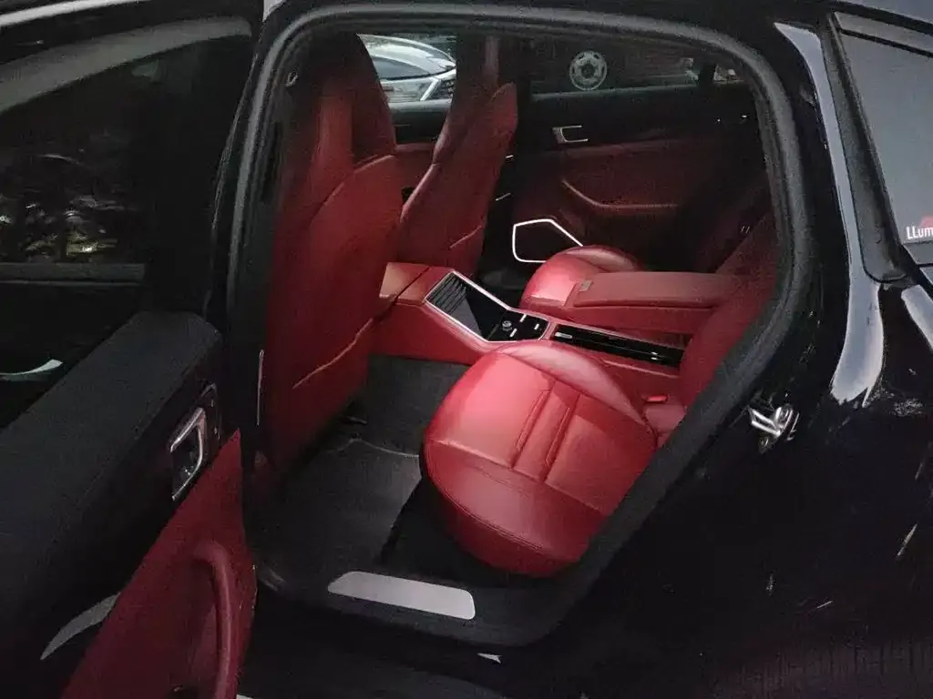 Porsche Panamera 2022 из CN, фото 8