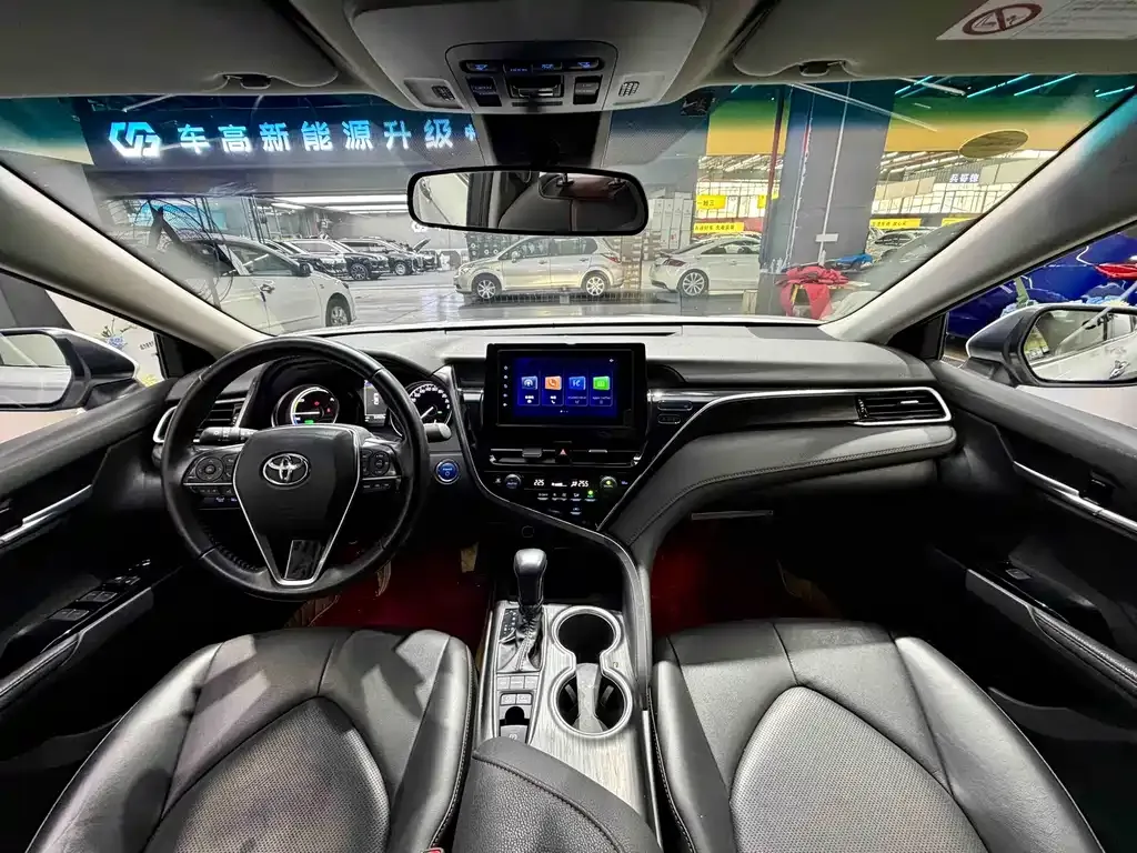 Toyota Camry 2023 из CN, фото 10
