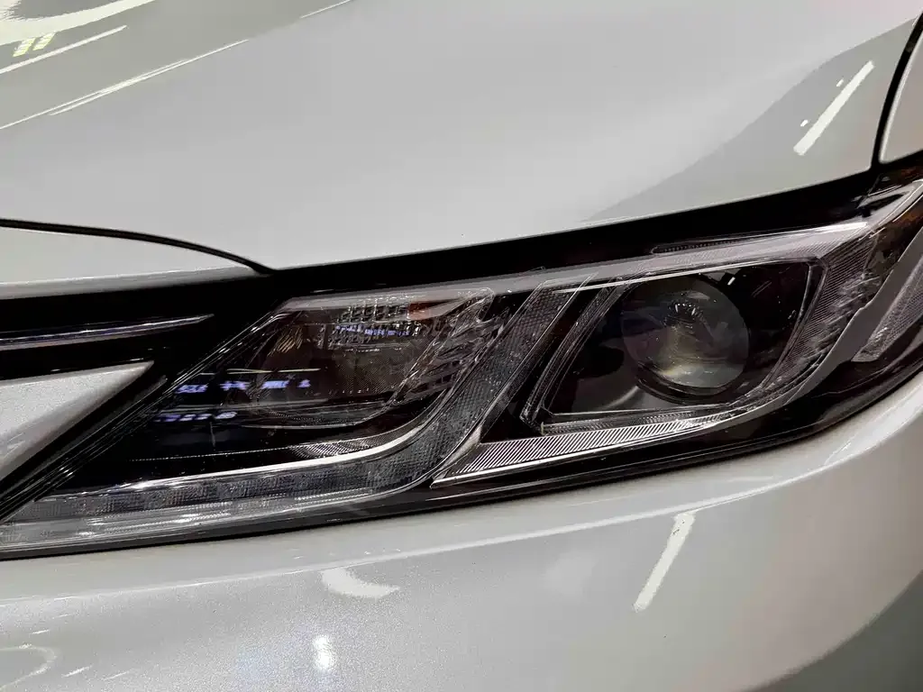 Toyota Camry 2023 из CN, фото 9