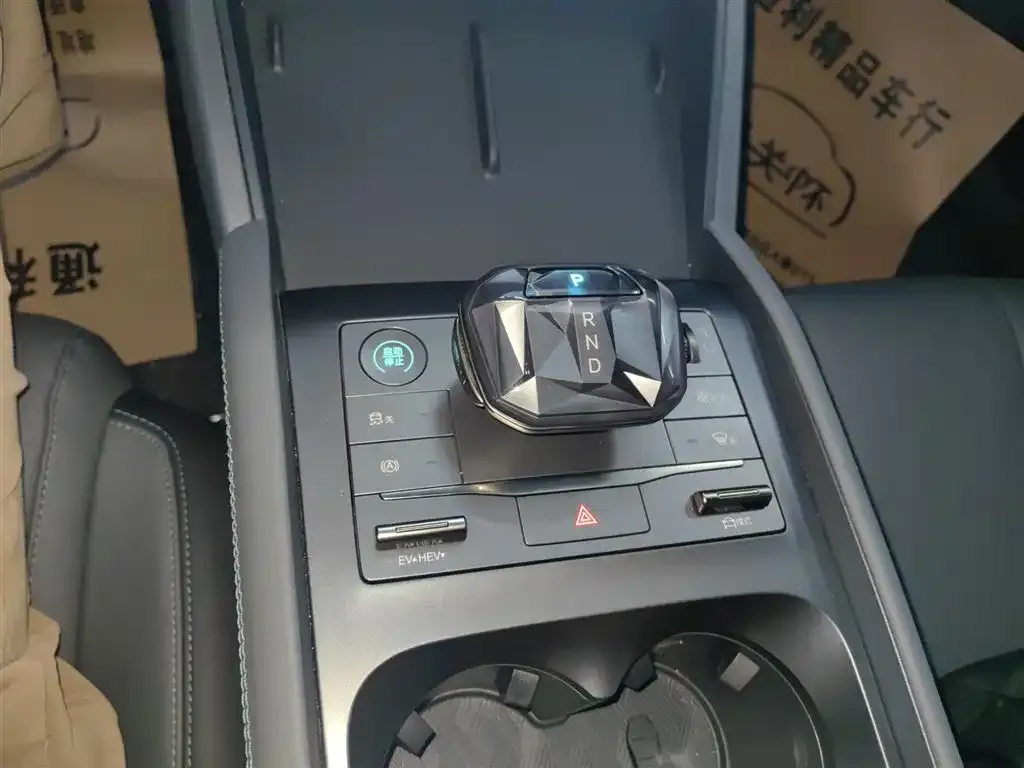 BYD Qin L 2025 из CN, фото 6