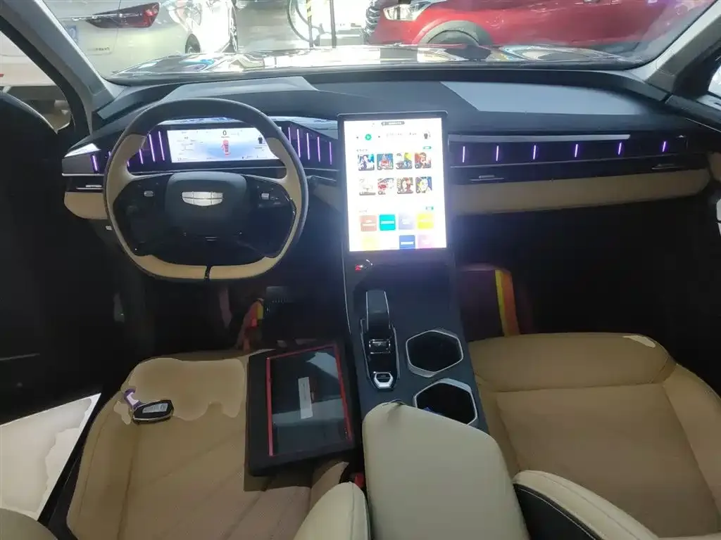 Geely Boyue L 2024 из CN, фото 10
