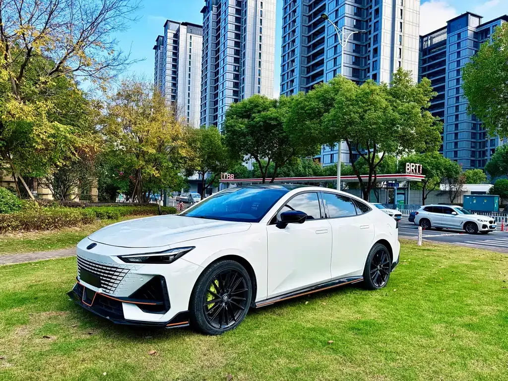 Changan UNI-V 2023 из CN, фото 1