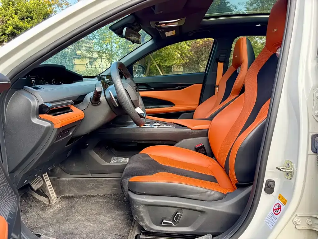 Changan UNI-V 2023 из CN, фото 7
