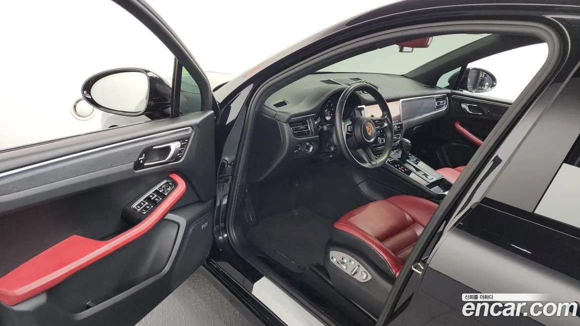 Porsche Macan 2022 из KR, фото 8