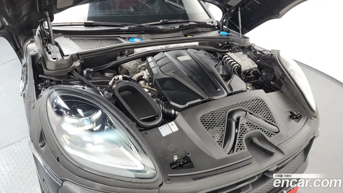 Porsche Macan 2022 из KR, фото 5