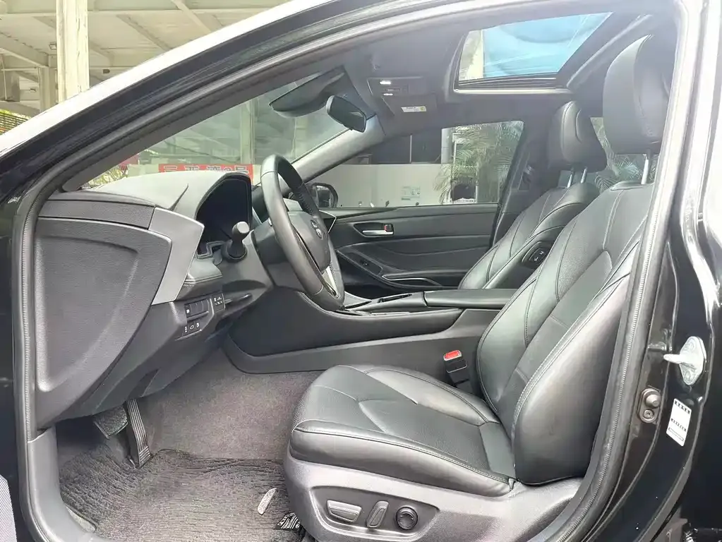 Toyota Avalon 2022 из CN, фото 6