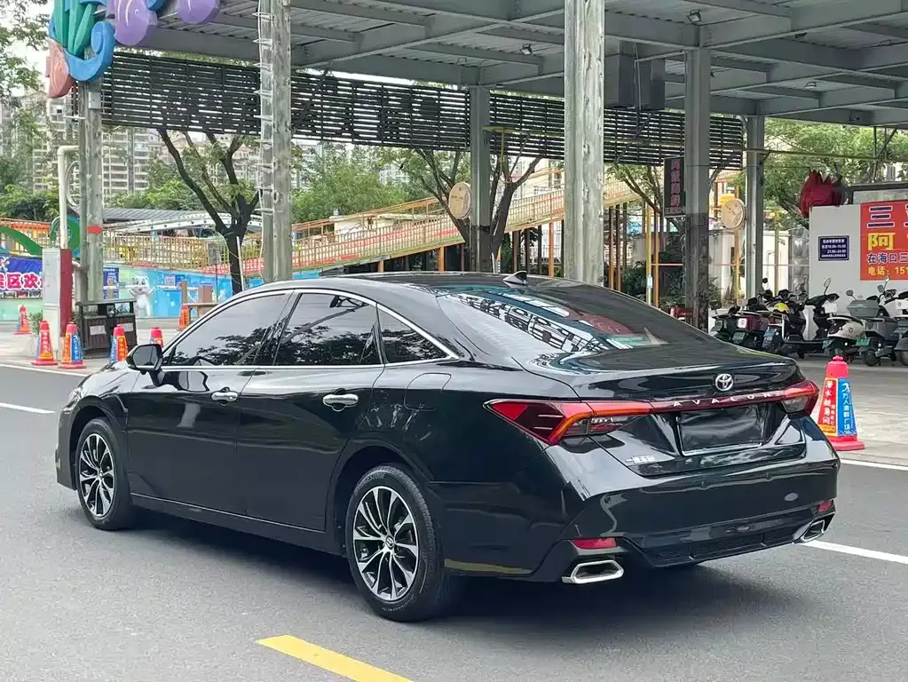 Toyota Avalon 2022 из CN, фото 8