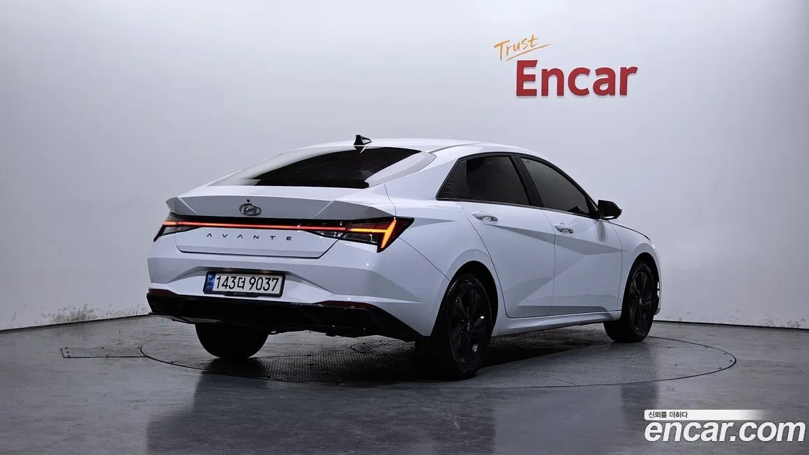 Hyundai AVANTE — фото 2