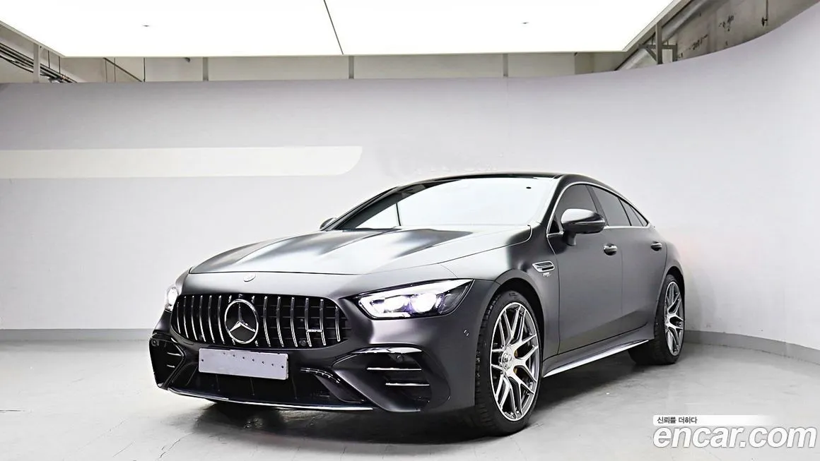 Mercedes-Benz AMG GT — фото 1