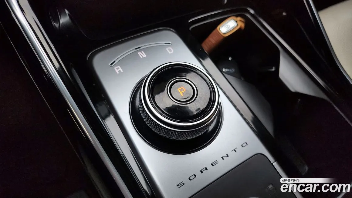 Kia Sorento — фото 5