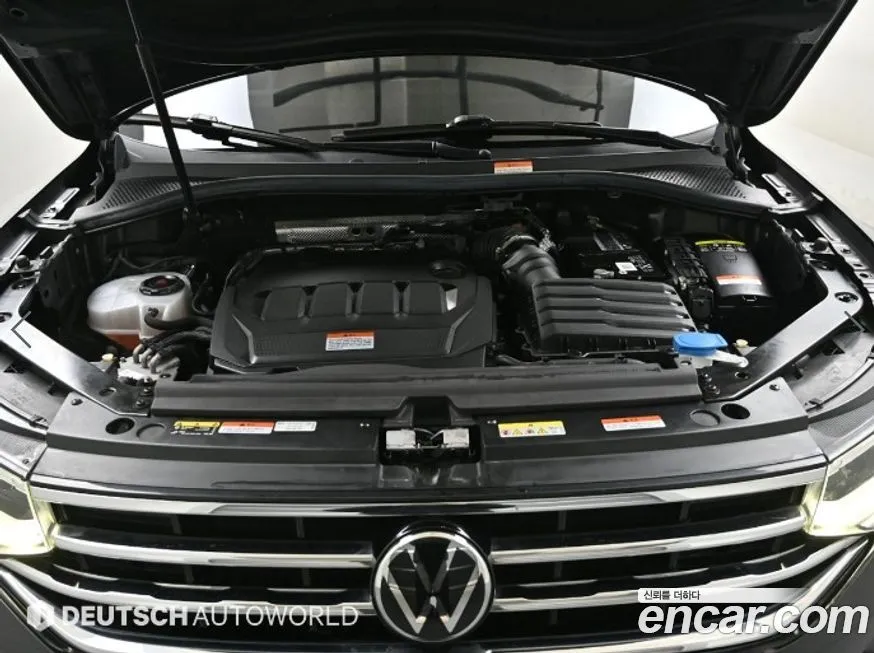 Volkswagen Tiguan — фото 10