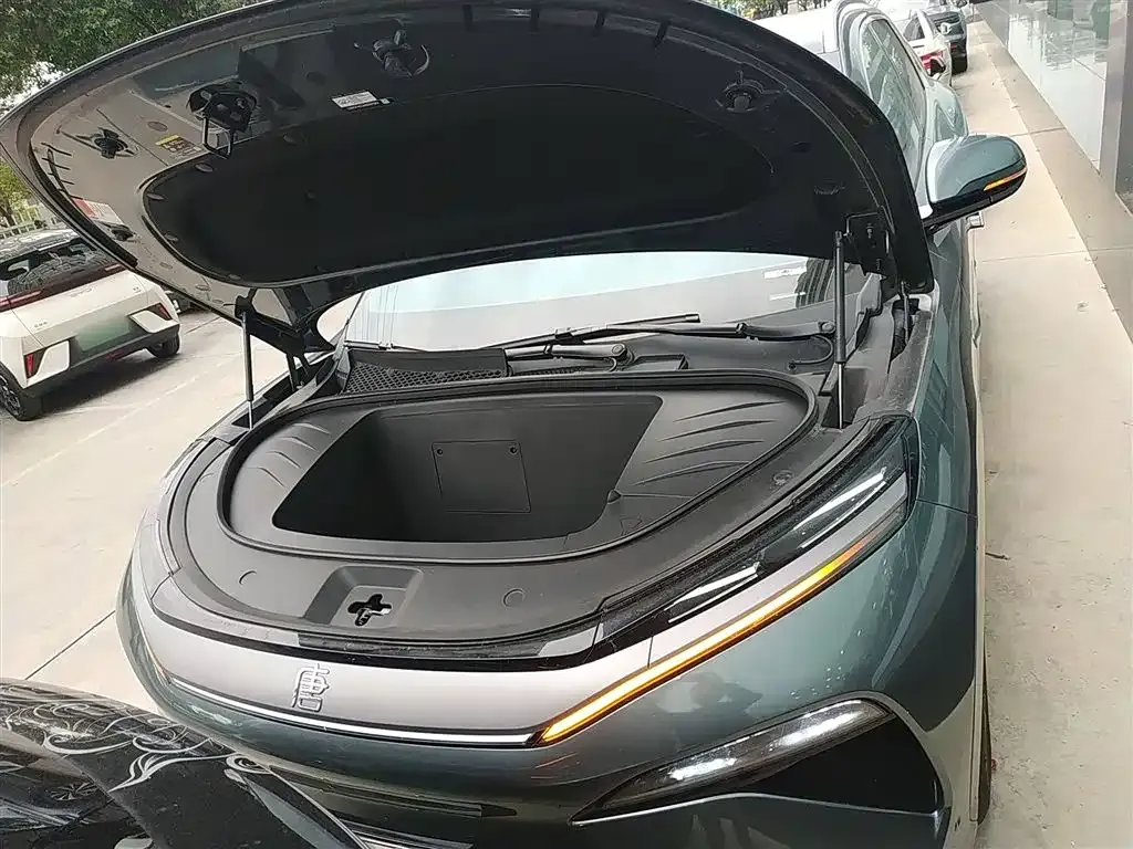 BYD Tang L 2025 из CN, фото 8