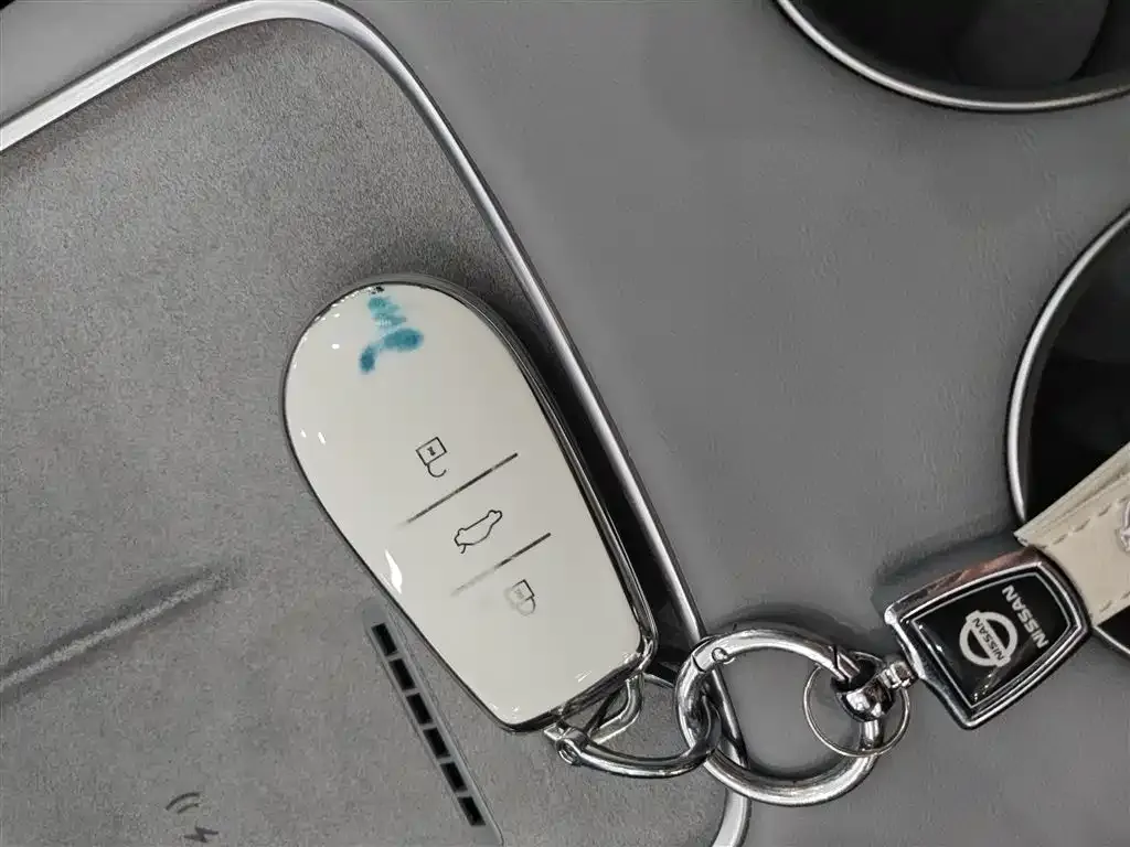 Nissan N7 — фото 6