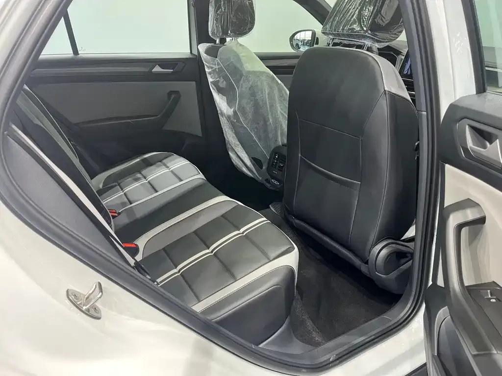 Volkswagen T-Roc 2025 из CN, фото 6