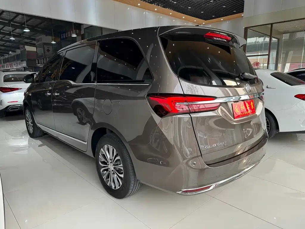 Buick GL8 2022 из CN, фото 8