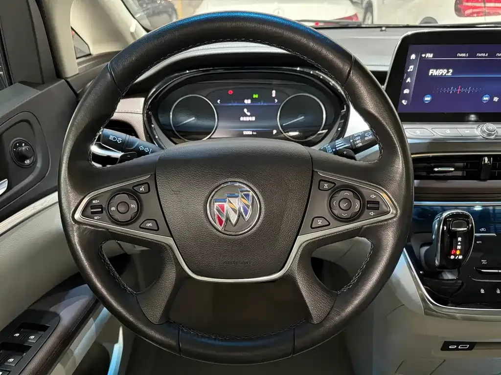 Buick GL8 2022 из CN, фото 2