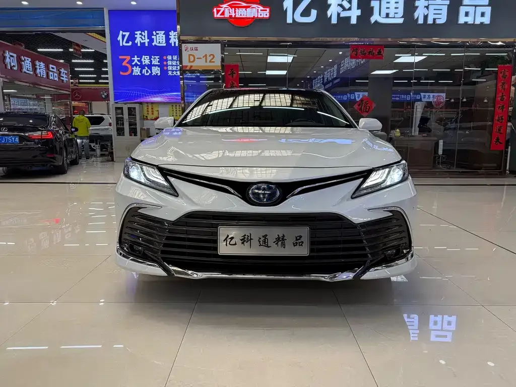 Toyota Camry 2023 из CN, фото 10