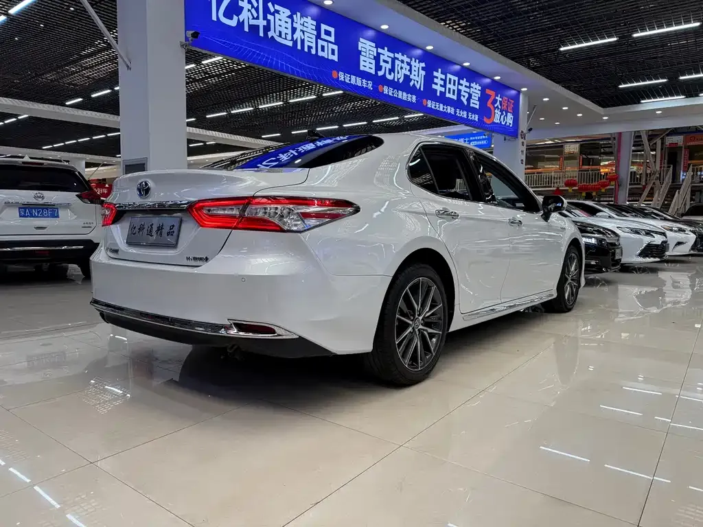 Toyota Camry 2023 из CN, фото 6