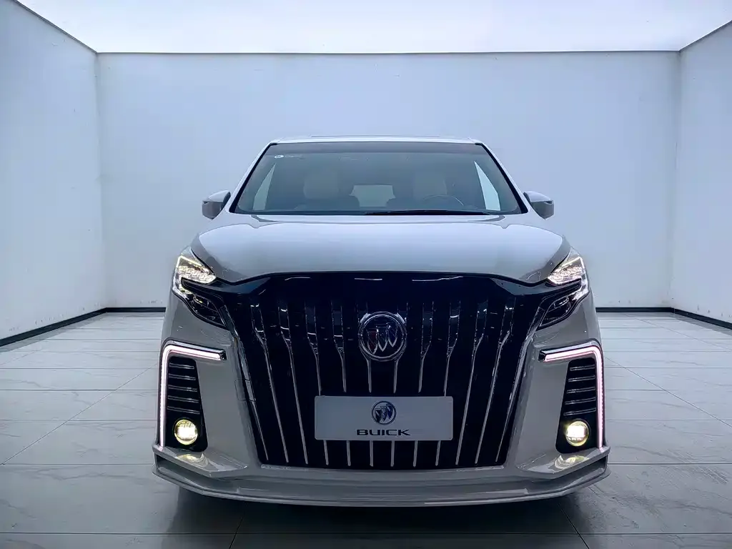 Buick GL8 2022 из CN, фото 2