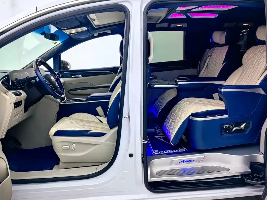Buick GL8 2022 из CN, фото 9