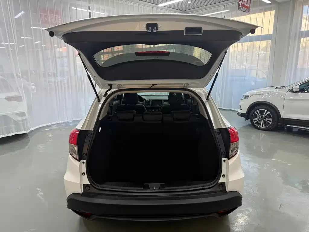Honda Vezel 2021 из CN, фото 7