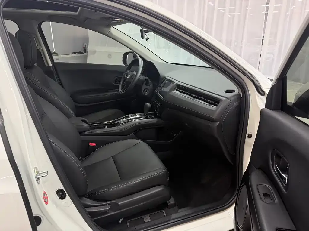 Honda Vezel 2021 из CN, фото 6