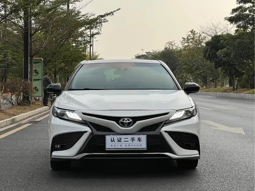 Toyota Camry 2023 из CN, фото 9