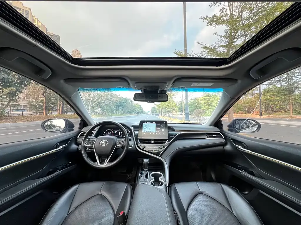 Toyota Camry 2023 из CN, фото 8