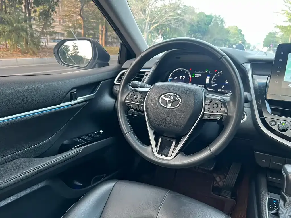 Toyota Camry 2023 из CN, фото 10