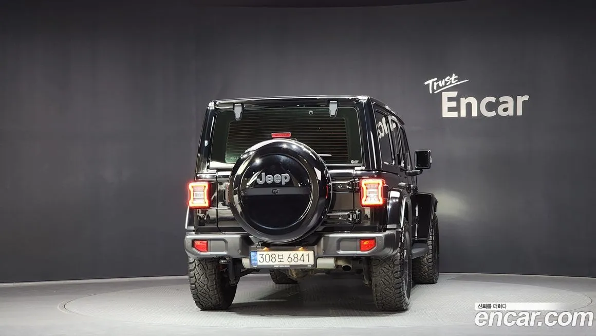 Jeep Wrangler 2021 из KR, фото 3