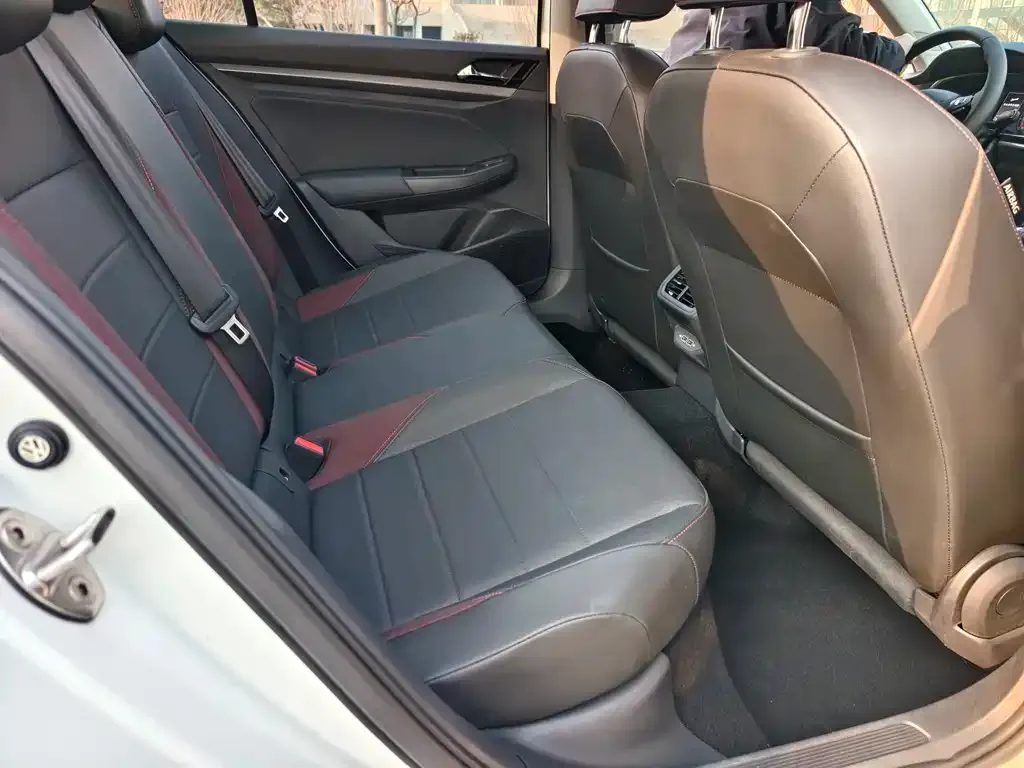 Volkswagen Bora 2022 из CN, фото 2