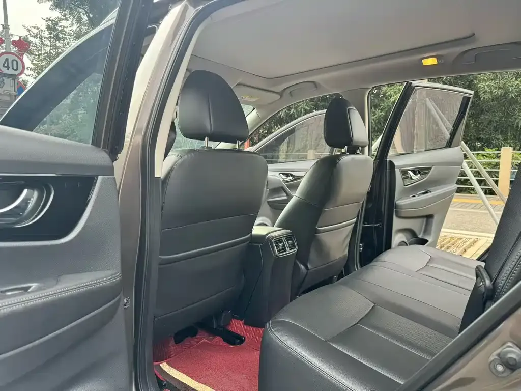 Nissan X-Trail 2021 из CN, фото 3