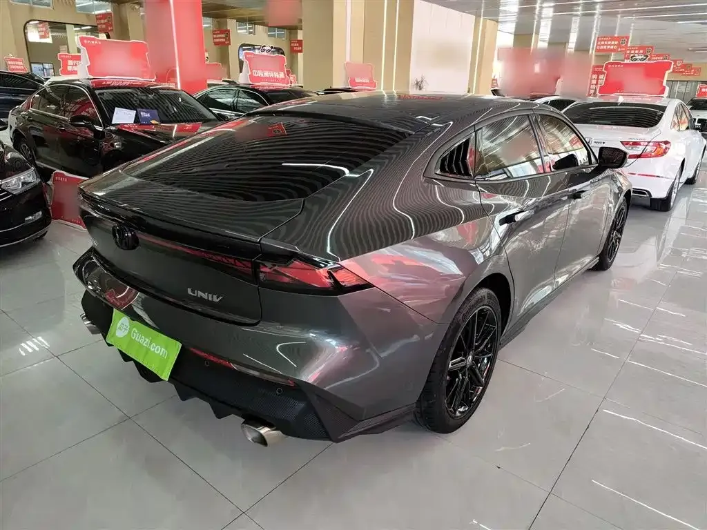 Changan UNI-V 2023 из CN, фото 4