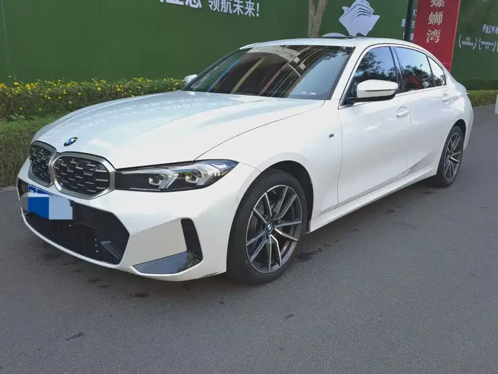 BMW 3 Series 2023 из CN, фото 1