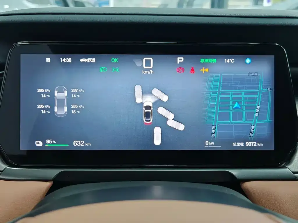 BYD L EV 2025 из CN, фото 2