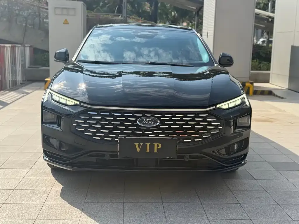 Ford Mondeo 2023 из CN, фото 5